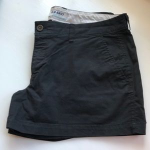 Old Navy black shorts